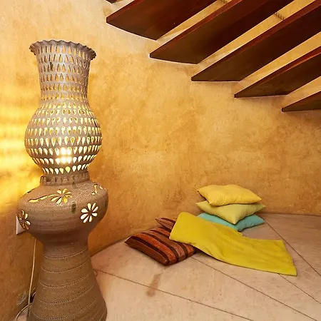 The Ocean Soul Guest-house Sensations بيت شباب